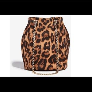 Leopard handle chain bucket bag